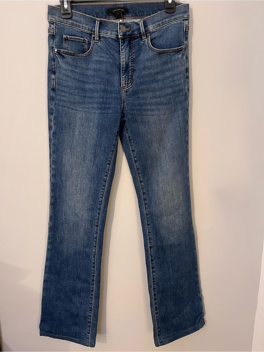 Ann Taylor Slim Boot Cut Jeans Preppy Classic - Mid Wash Size 6